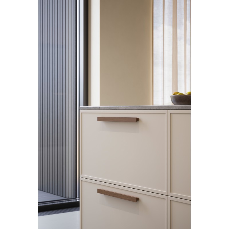 Handle SHELTER used on interior furniture.