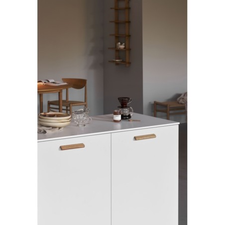 Handle GLOVE used on interior furniture.