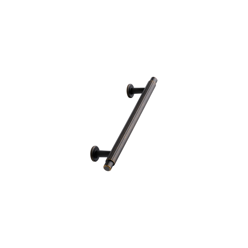 Pack shot of Handle VILLA