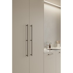 Pack shot of Handle VILLA LONG