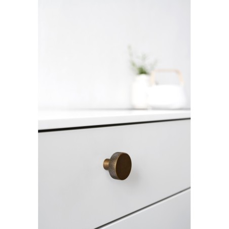 Knob SIMON used on interior furniture.