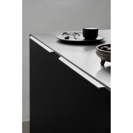 Top mounted profile CODA used on interior furniture.