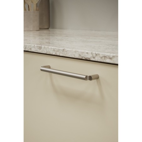 Handle BREAK used on interior furniture.