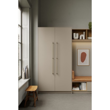 Handle BOND used on interior furniture.