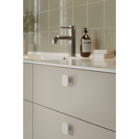 Knob TABULA used on interior furniture.